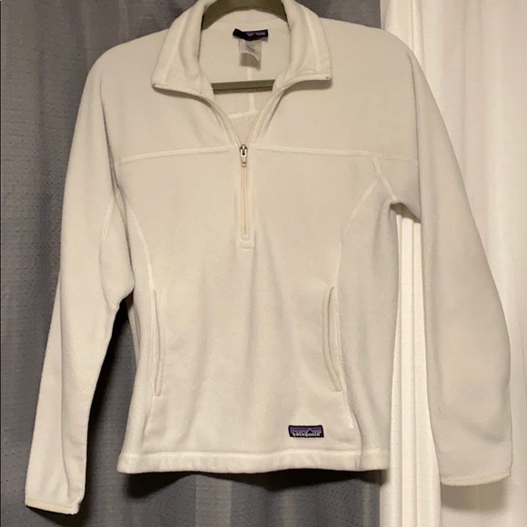 Patagonia Tops - Comfy warm jacket